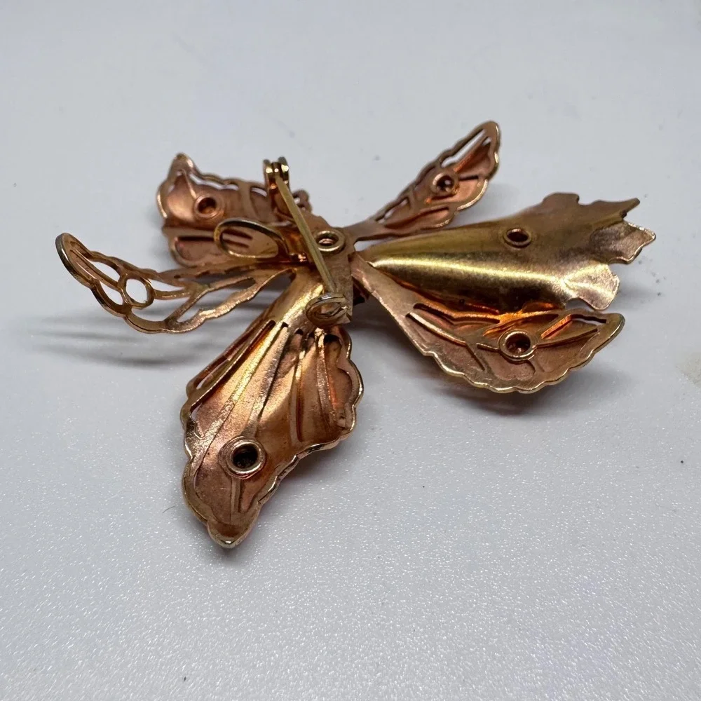 Vintage  Flower Brooch Purple Rhinestone Rose Gold Tone‎ Floral  Pin preloved
